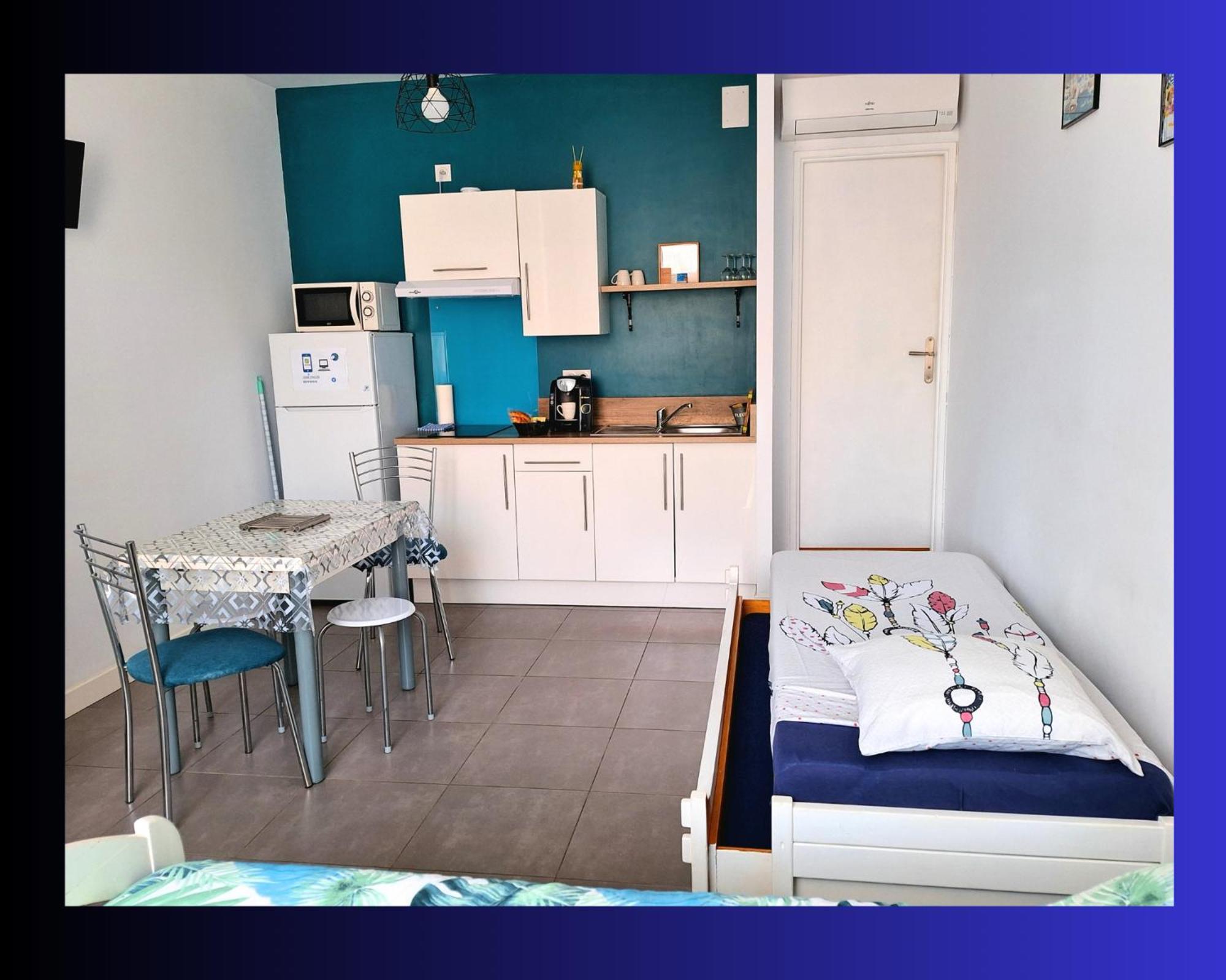 Hebergements Narbonne Centre - Local Velos Et Motos Εξωτερικό φωτογραφία